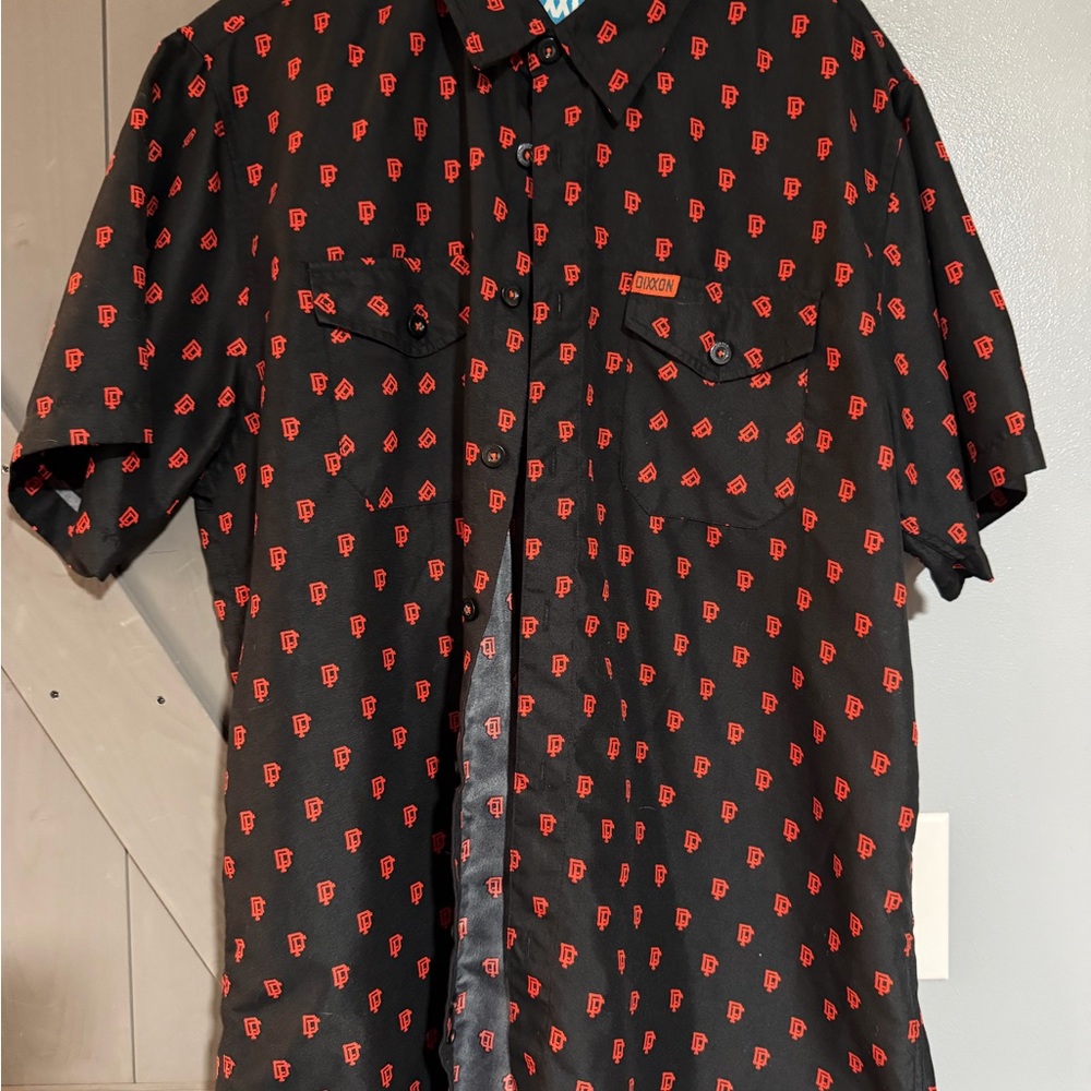 DIXXON Black Short-Sleeve Button-Down Shirt with Red Logo Print-Form/Function